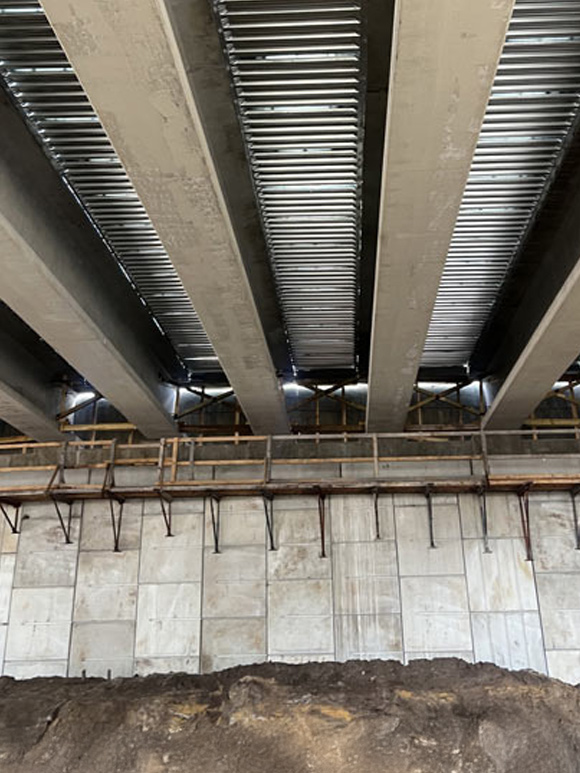 Bridge beams at Sand Lake Road and Central Florida Parkway